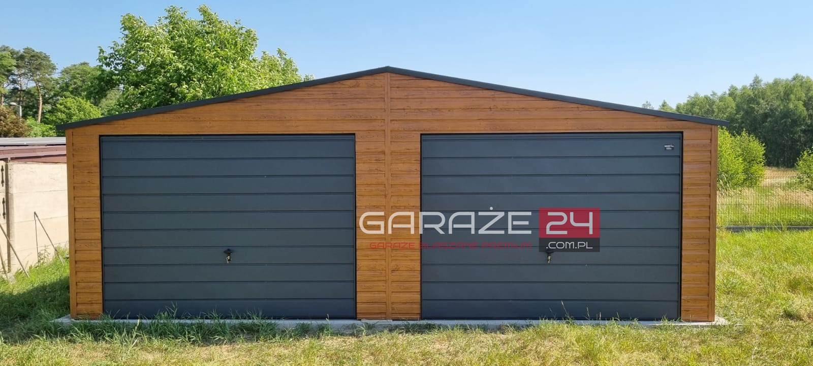 Garaż blaszany PREMIUM 7x6m, jasny orzech + grafit, dwie bramy uchylne, wzmocniony profilem zamkniętym ocynkowanym