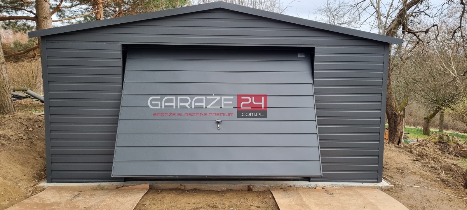 Garaż blaszany 5x6m, do 35m2, grafit mat, brama uchylna, wzmocniony profilem zamkniętym ocynkowanym, montaż GRATIS
