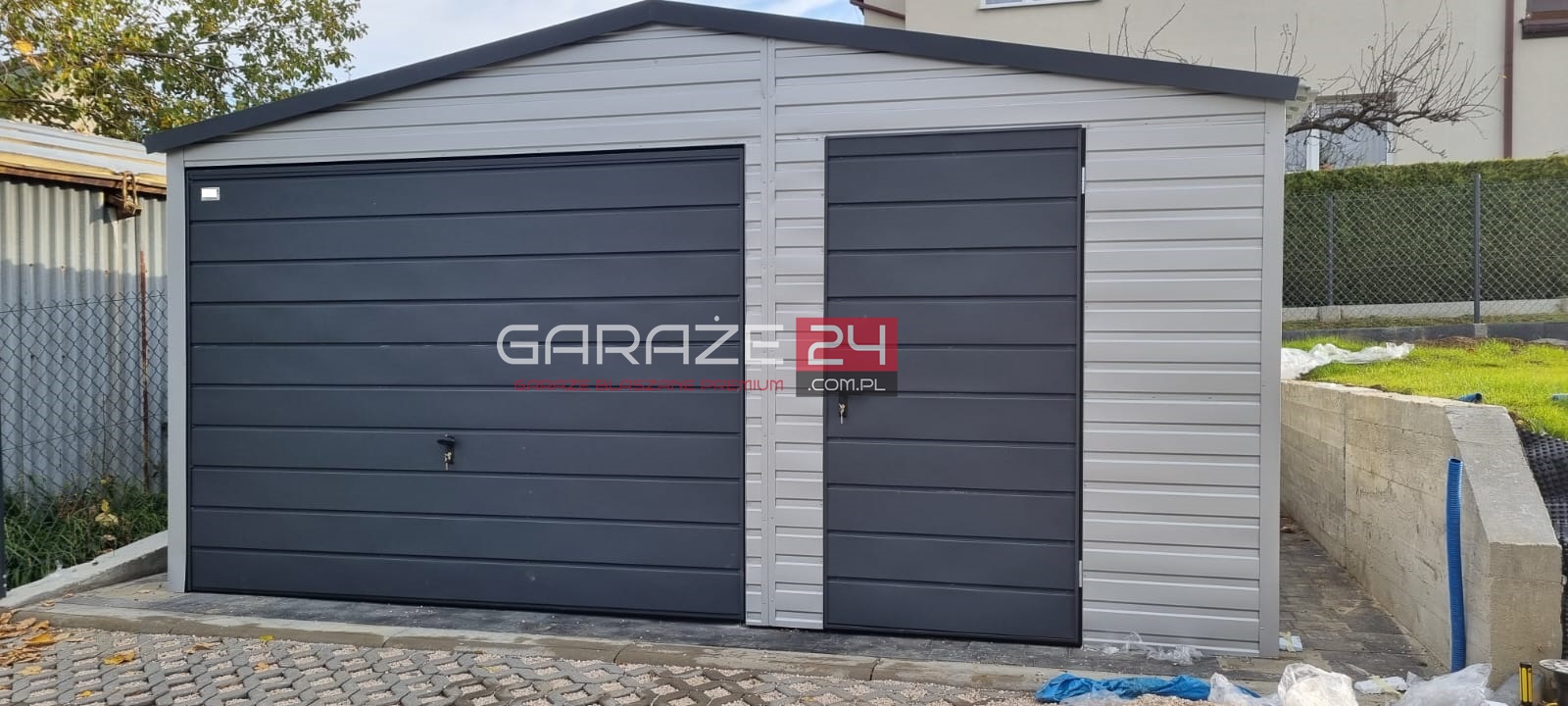 Garaż blaszany 5x6m srebrny + grafit, brama uchylna, drzwi, wzmocniony profilem zamkniętym ocynkowanym, montaż GRATIS