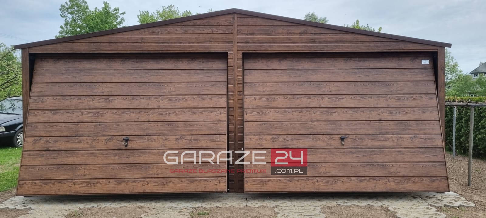 Garaż blaszany 6x5m, do 35m2, ciemny orzech, dwie bramy uchylne, wzmocniony profilem zamkniętym ocynkowanym, montaż GRATIS