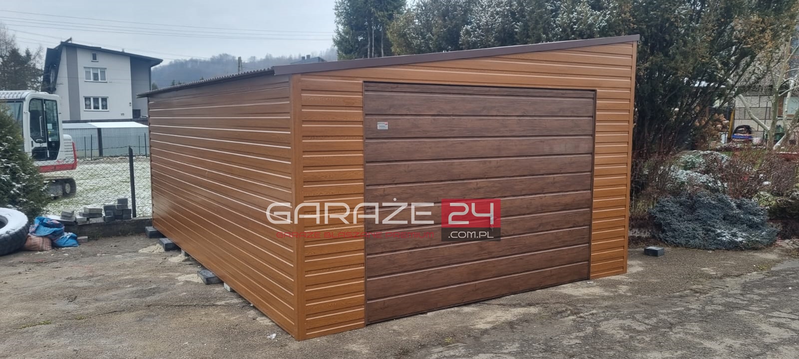 Garaż blaszany PREMIUM 4x6m złoty dąb + ciemny orzech, brama uchylna, wzmocniony profilem zamkniętym ocynkowanym