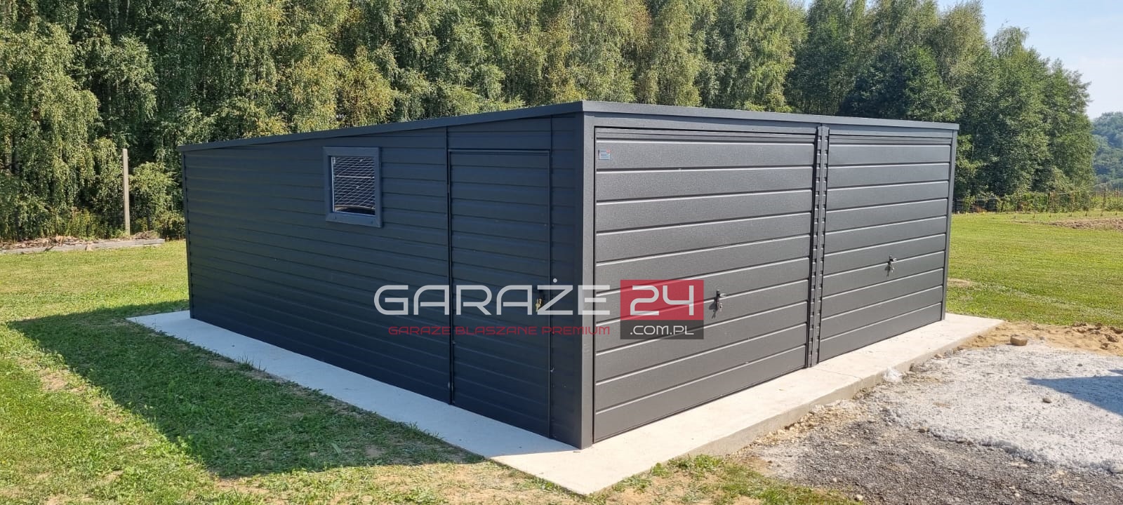 Garaż blaszany PREMIUM 6x5,80m, do 35m2 na zgłoszenie, grafit mat, dwie bramy uchylne, wzmocniony profilem zamkniętym ocynkowanym. Montaż w cenie. Garaż blaszany PREMIUM 6x5,80m, do 35m2 na zgłoszenie, grafit mat, dwie bramy uchylne, wzmocniony profilem zamkniętym ocynkowanym
