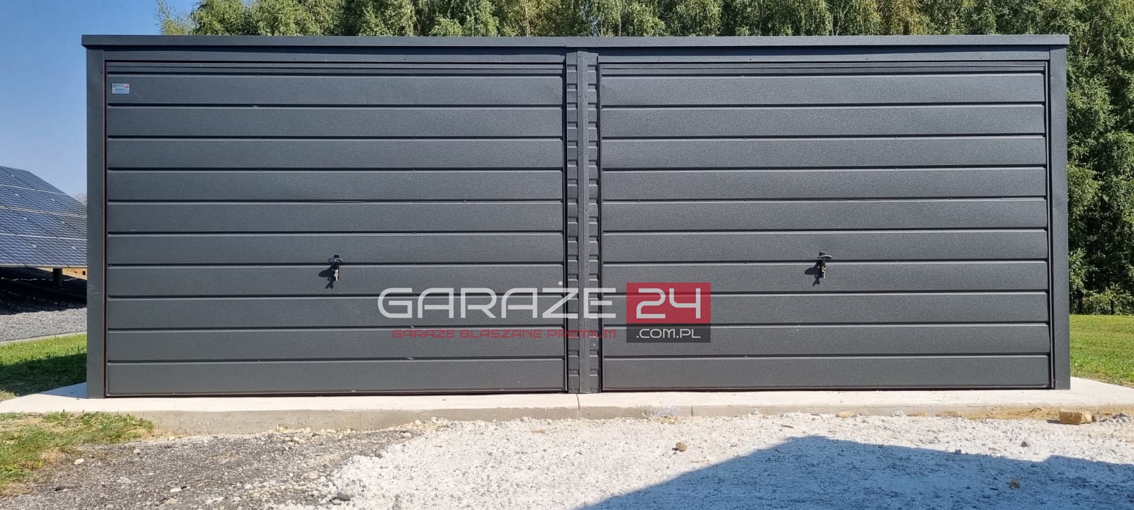 Garaż blaszany PREMIUM 6×5,80m, do 35m2 na zgłoszenie, grafit mat, dwie bramy uchylne, wzmocniony profilem zamkniętym ocynkowanym
