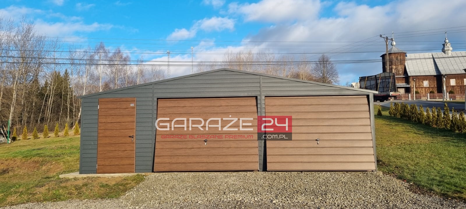 Garaż blaszany PREMIUM 8x6m, dwie bramy uchylne, drzwi wejściowe, wzmocniony profilem zamkniętym ocynkowanym