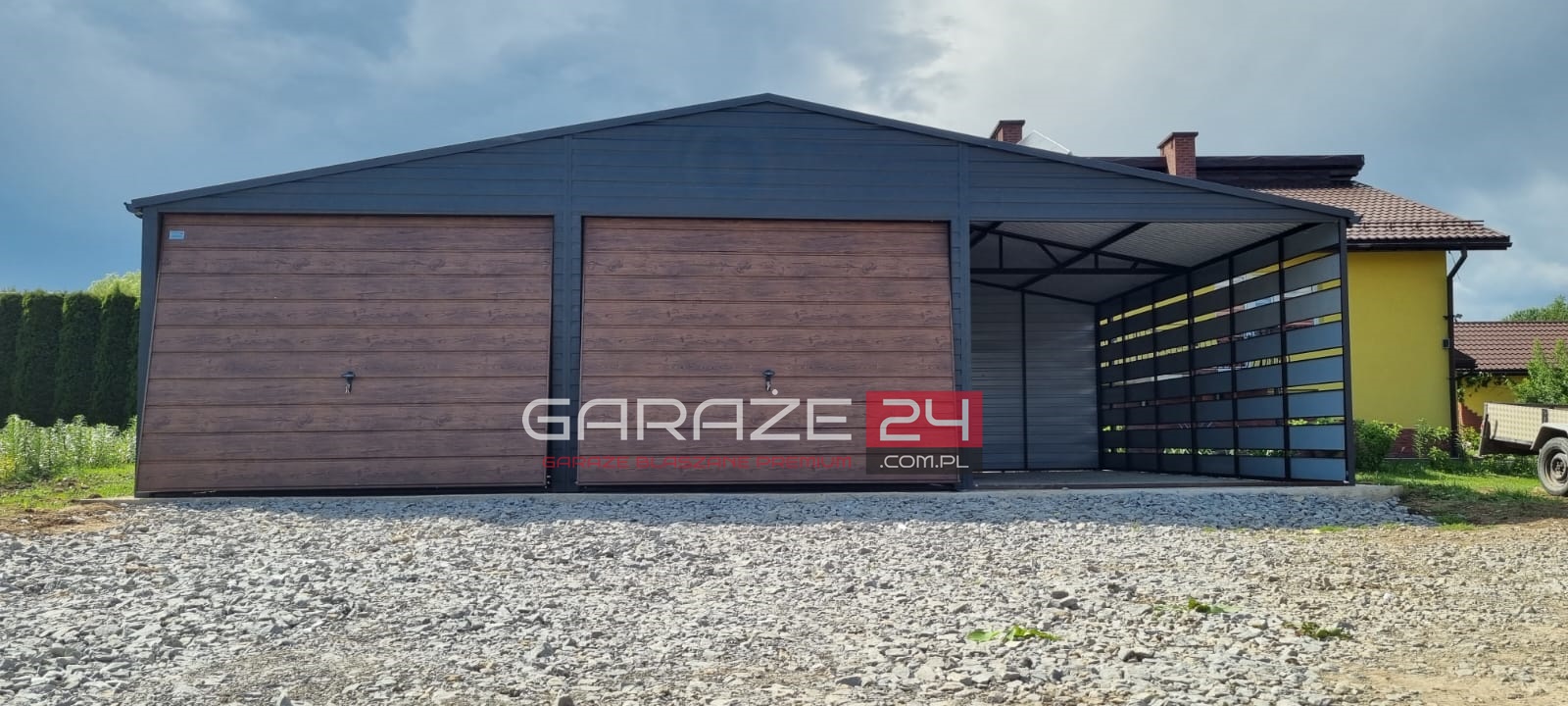 Garaż blaszany Premium, 9m (6m garaż + 3m wiata) 6m długi, grafit mat + ciemny orzech, wzmocniony profilem zamkniętym ocynkowanym