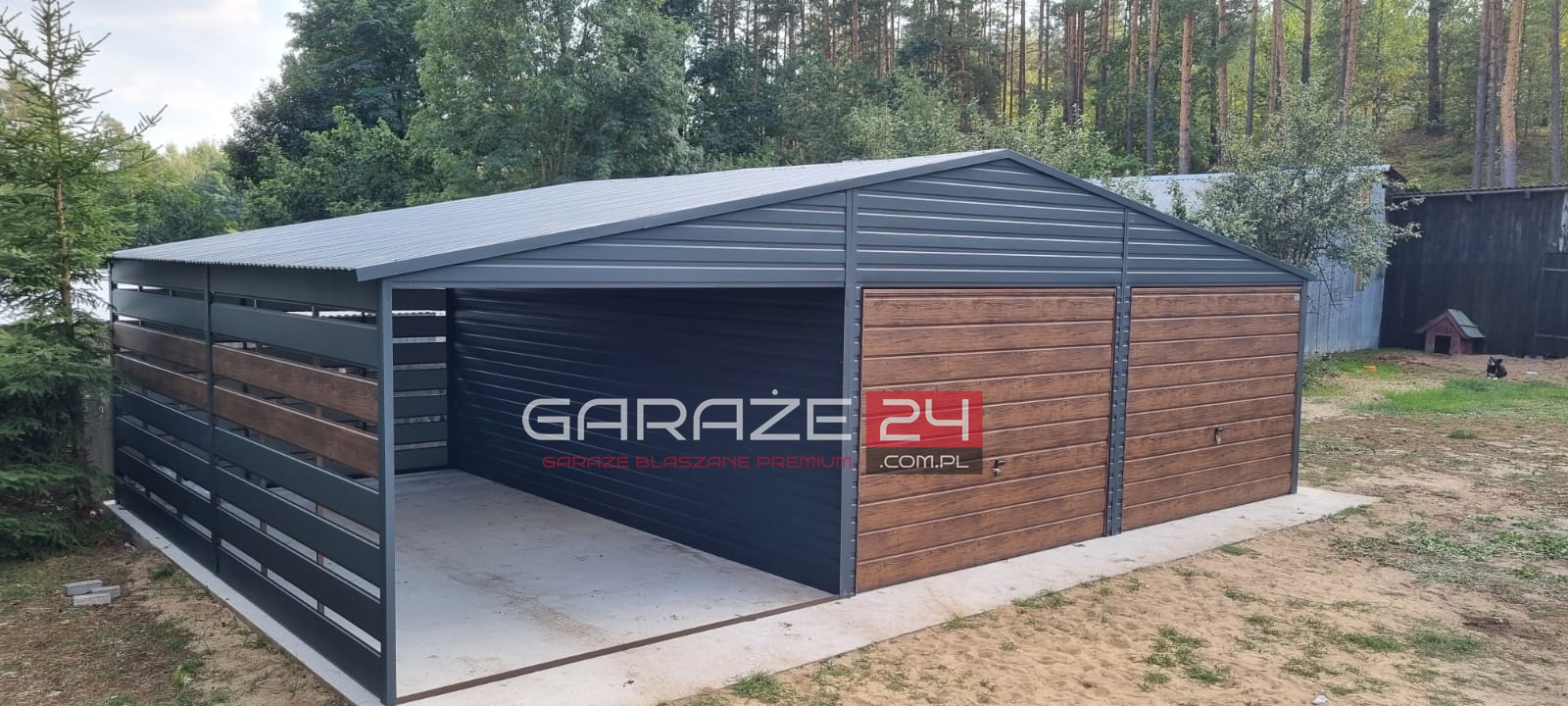 Garaż dwustanowiskowy z wiatą