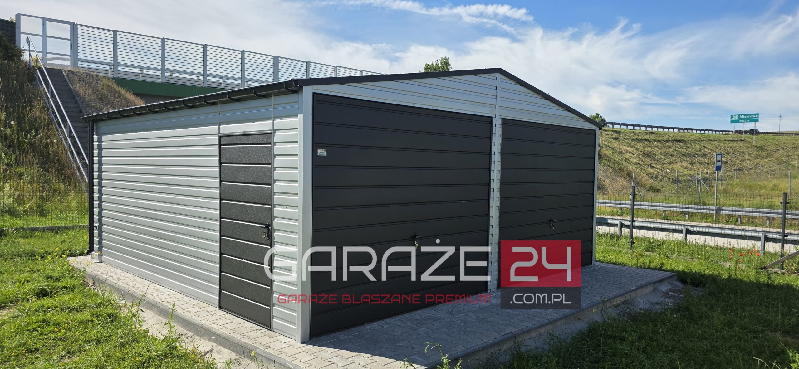Garaż blaszany 6x6m , srebrny + grafit mat ,dwie bramy uchylne ,wzmocniony profilem zamkniętym ocynkowanym , montaż GRATIS